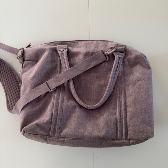 Herschel Diaper Bag - Picture 3 of 4